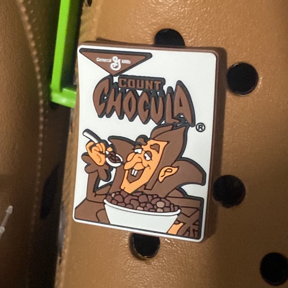 CROCSđŠCount Chocula sz10+Necklace Monster Cereals I Vanatter to eat your cereal - Picture 10 of 17